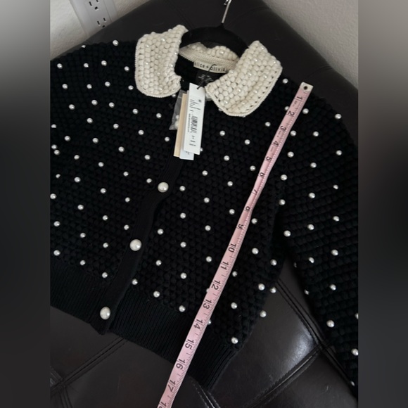 Alice + Olivia Collins Pearl Embellishment Crochet Collar Cardigan Sweater S - Picture 9 of 16